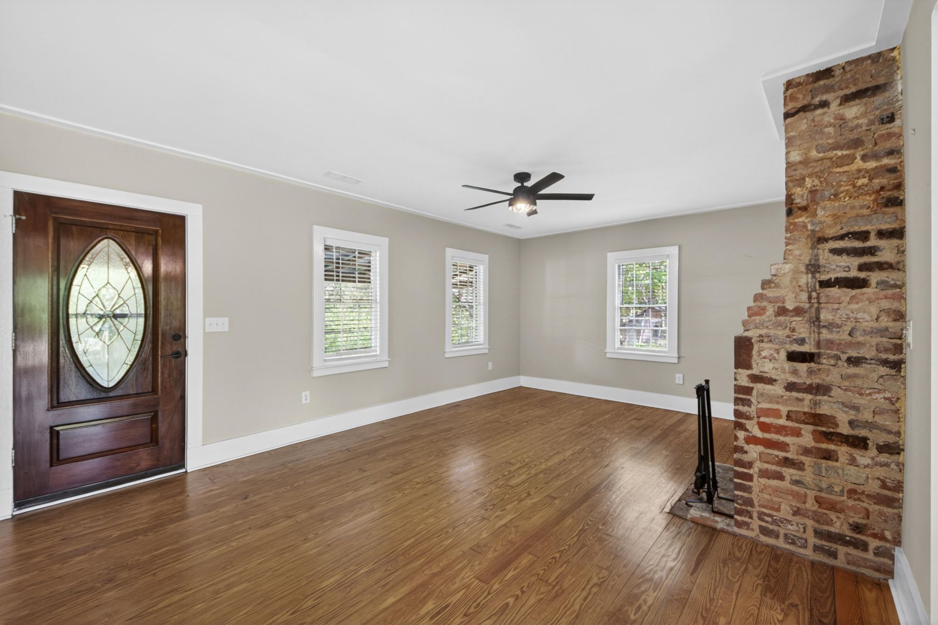 7275 Highway 162 Photo 6