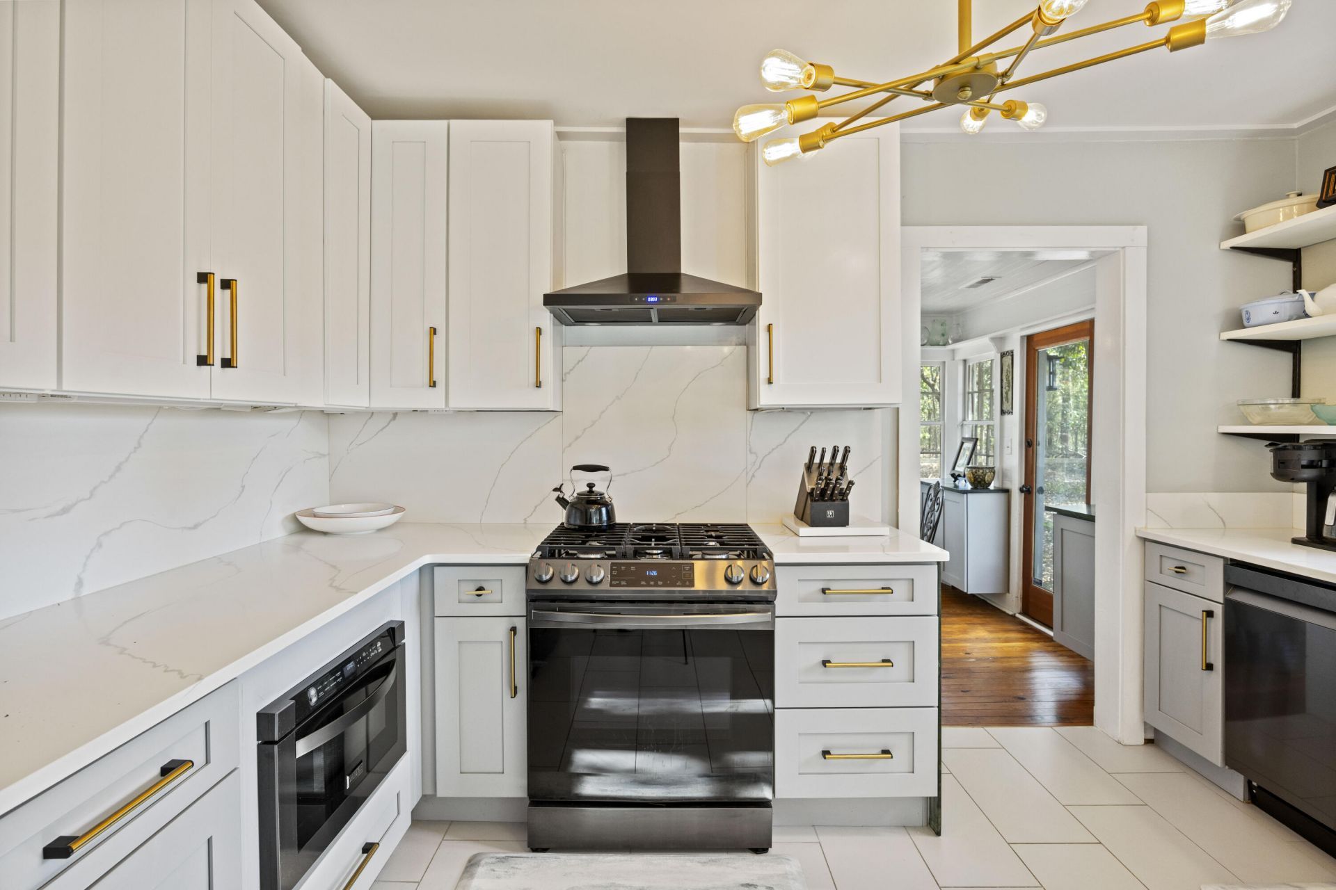 7275 Highway 162 Photo 8