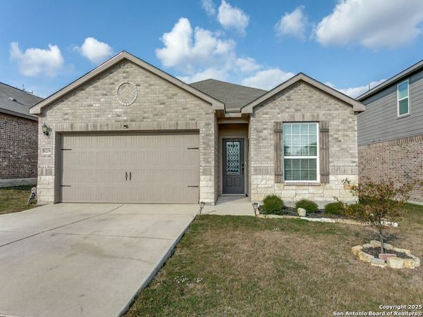 9219 Foxing Blf, Converse, TX 78109