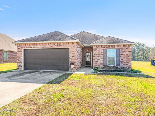 8951 Rue Blanc , Abbeville, LA 70510