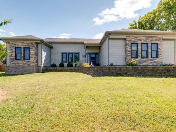 140 Spencer Springs Dr, Gallatin, TN 37066