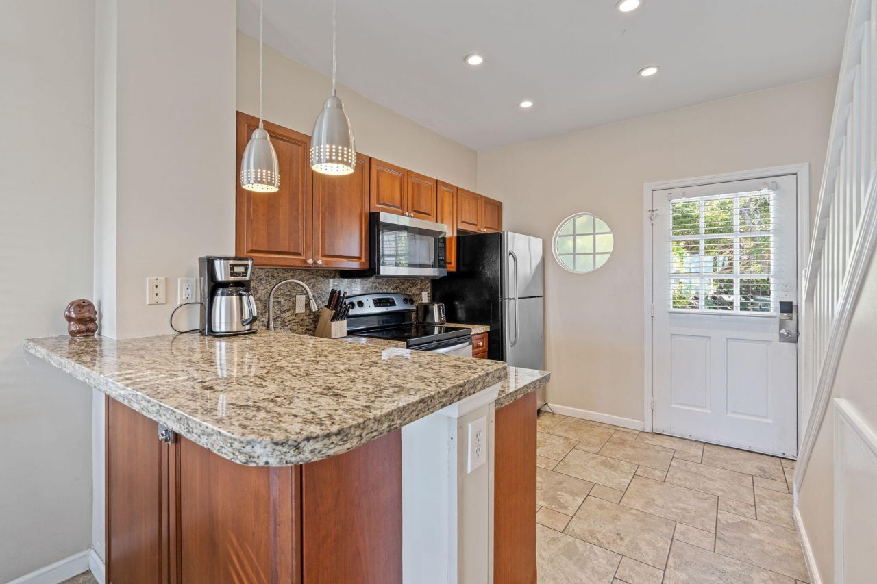 5086 Sunset Village Drive, Duck, FL 33050 Photo