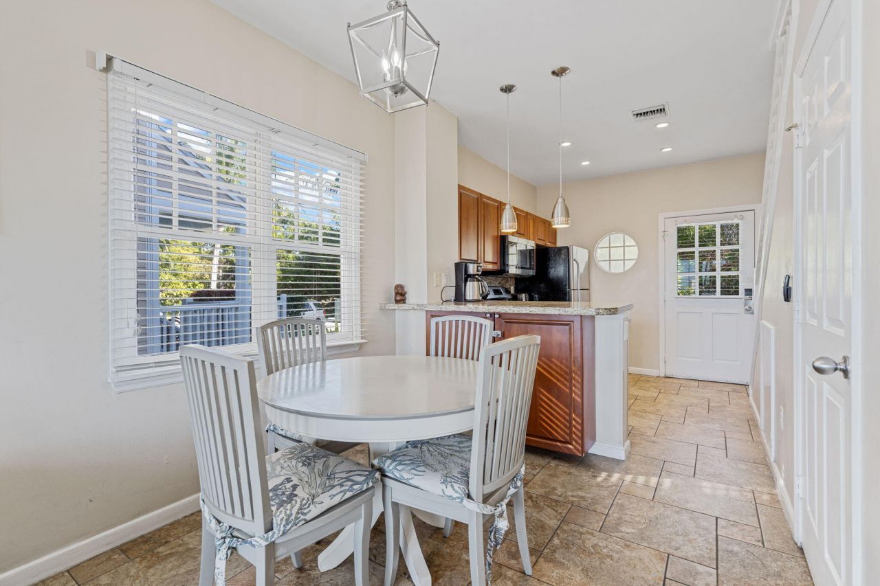 5086 Sunset Village Drive, Duck, FL 33050 Photo