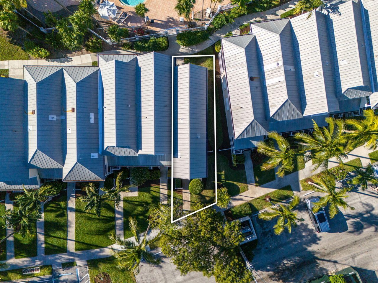 5086 Sunset Village Drive, Duck, FL 33050 Photo