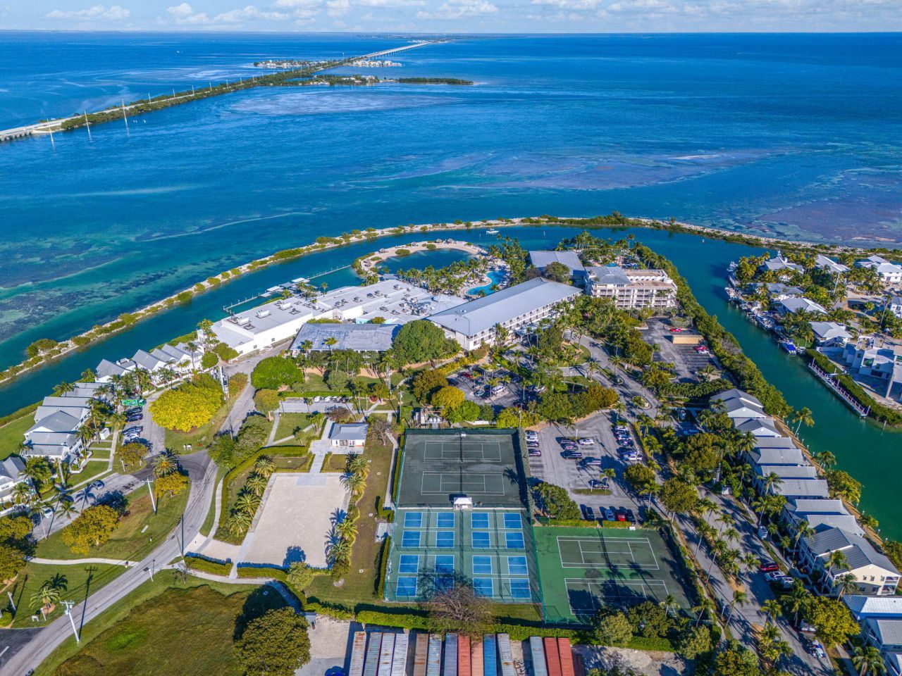 5086 Sunset Village Drive, Duck, FL 33050 Photo