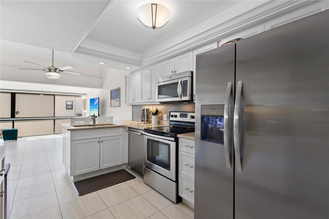 4621 Gulf Of Mexico Drive, Unit 14F, Longboat Key, FL 34228 Photo