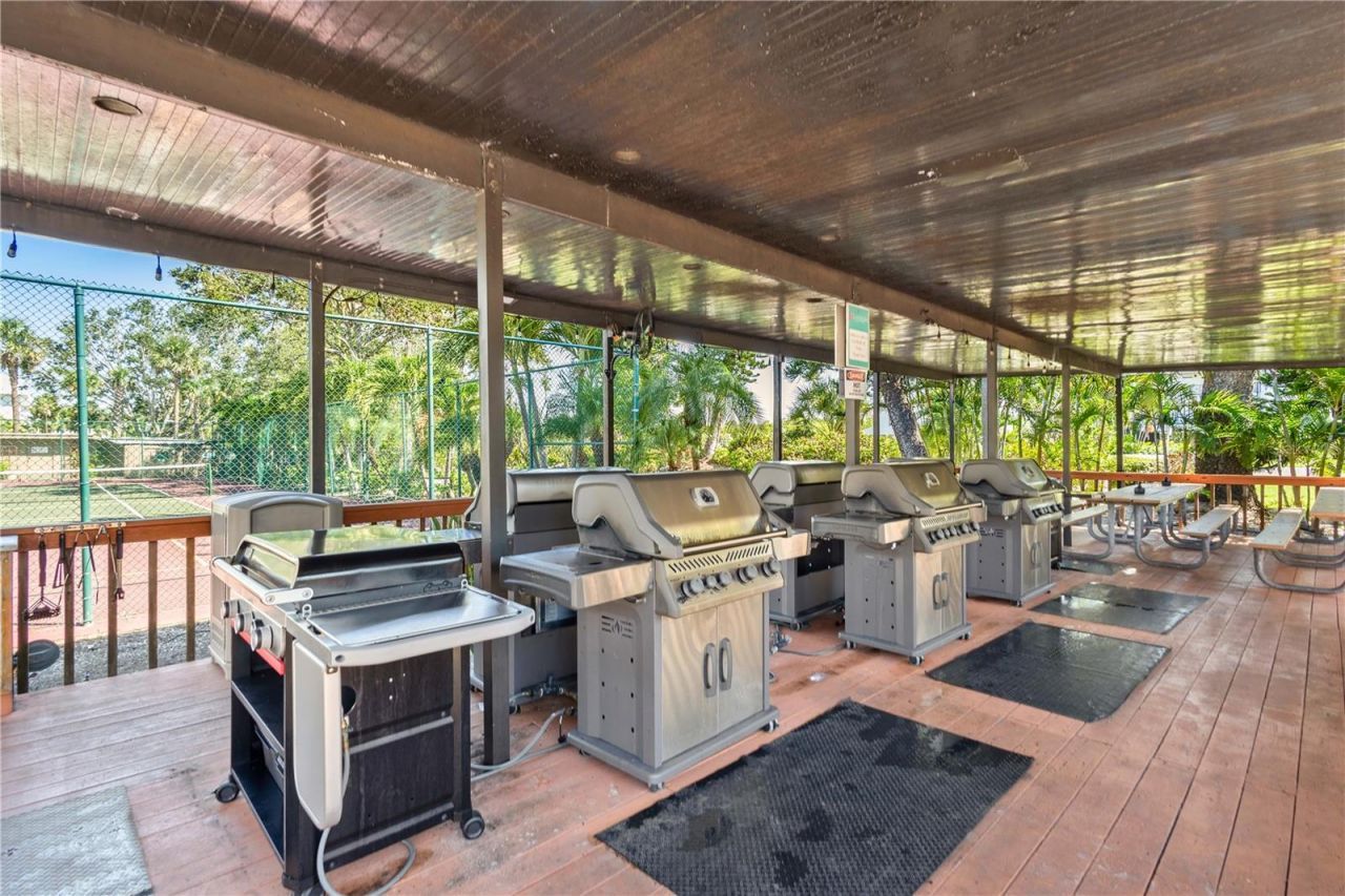 4621 Gulf Of Mexico Drive, Unit 14F, Longboat Key, FL 34228 Photo