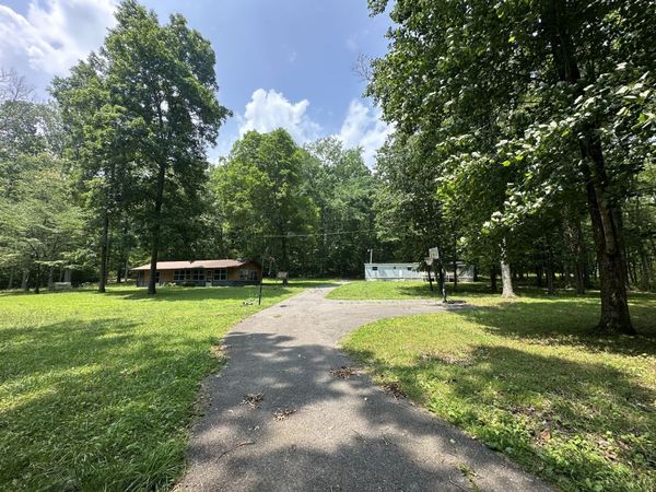 367 Lakeview Cir, Tennessee Ridge, TN 37178