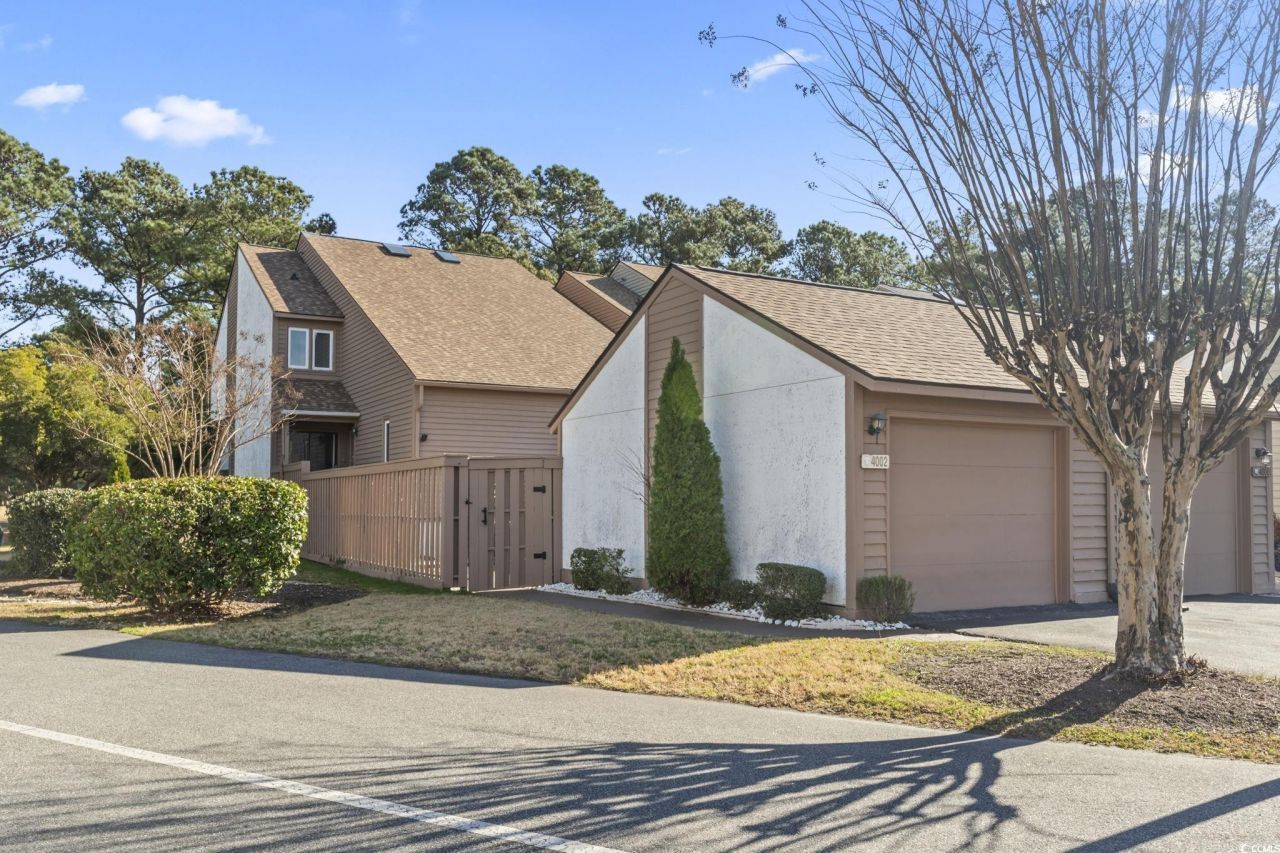 4002 Fairway Lakes Dr. Photo 1