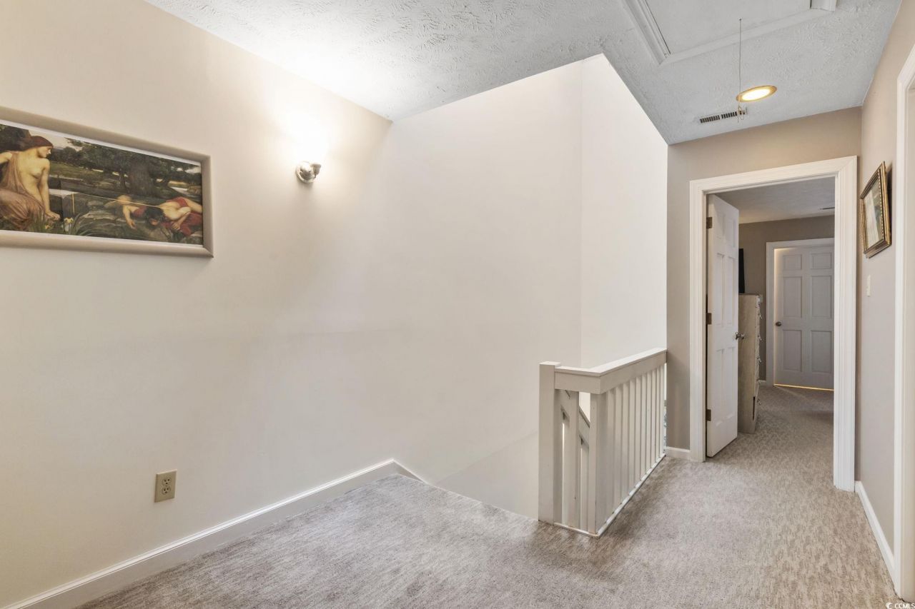 4002 Fairway Lakes Dr. Photo 2