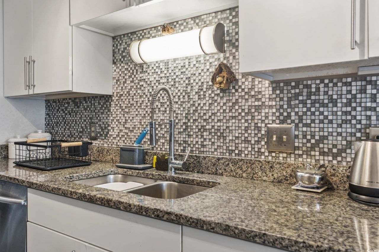 4002 Fairway Lakes Dr. Photo 24