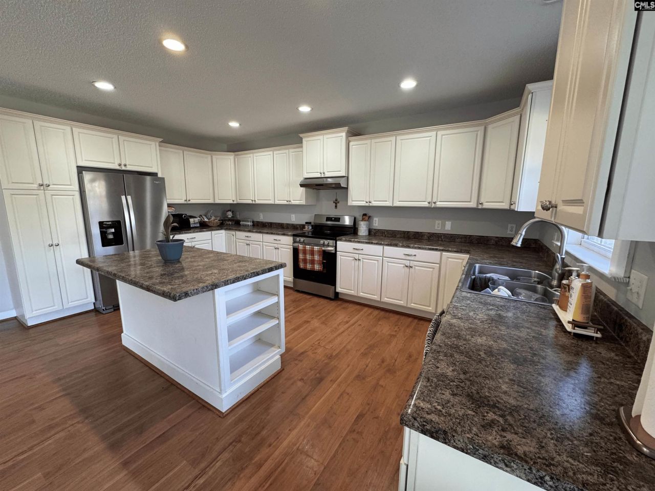 120 Old Chapin Road  Photo 6