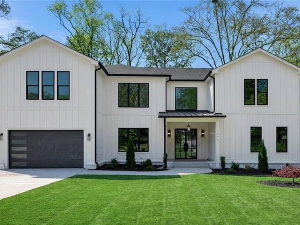 1696 Dunwoody Place NE, Atlanta, GA 30324