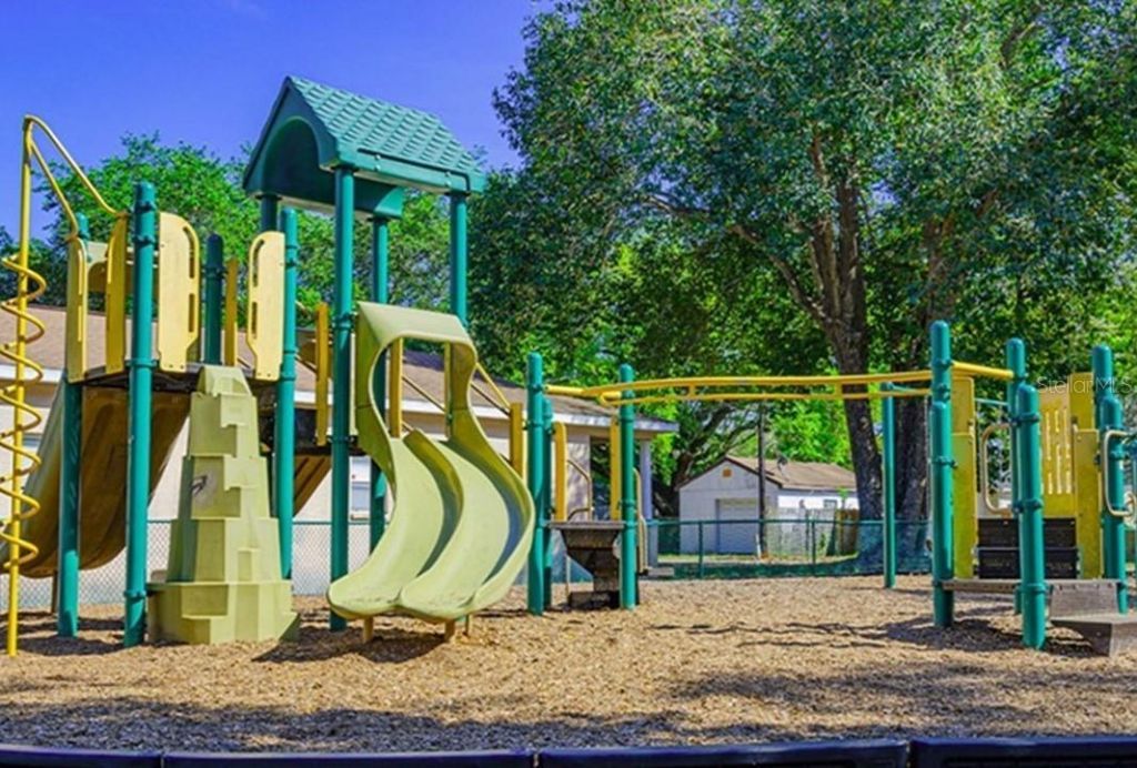 4810 2nd Avenue N, Unit E, Saint Petersburg, FL 33713 Photo