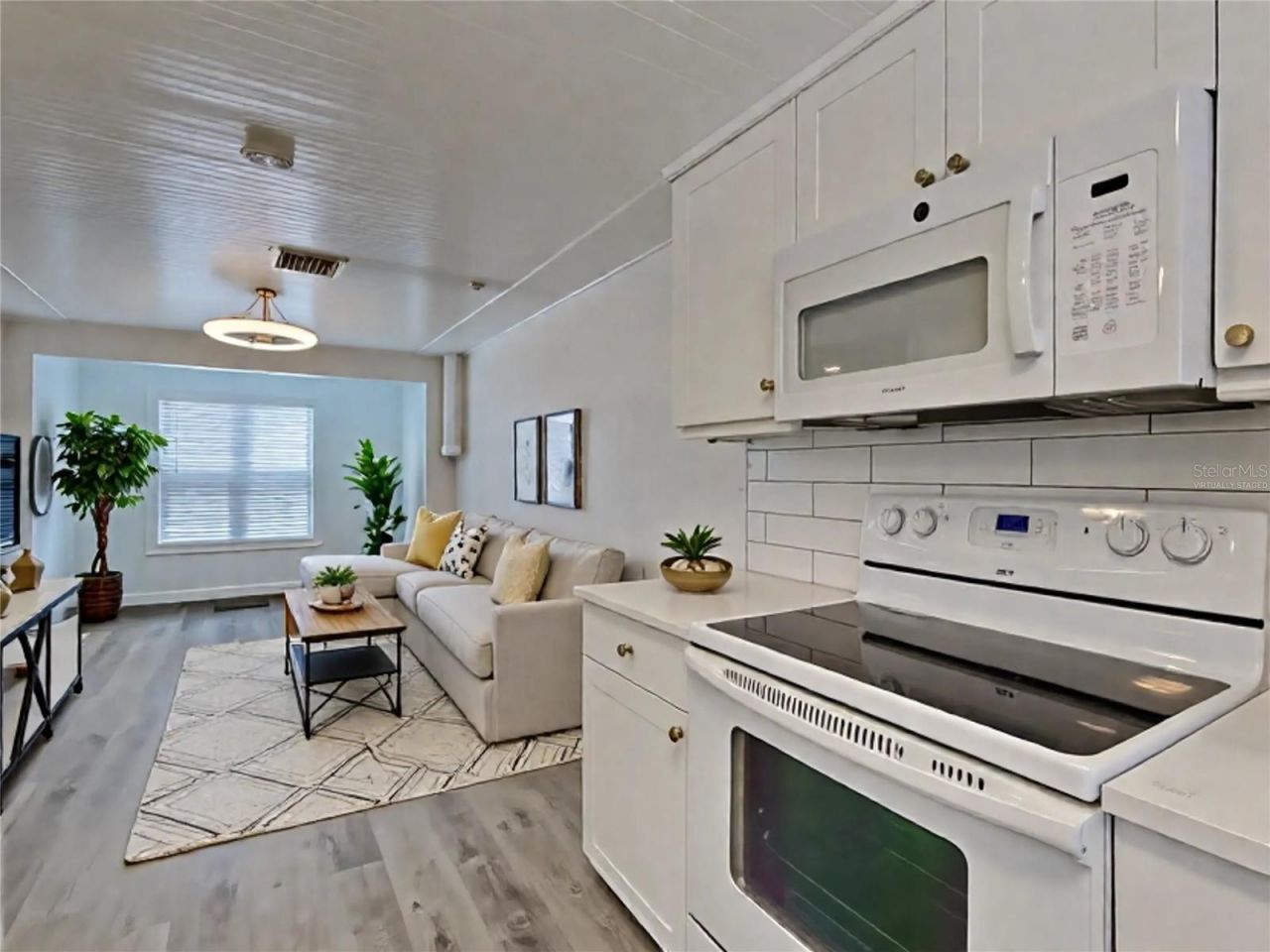 4810 2nd Avenue N, Unit E, Saint Petersburg, FL 33713 Photo