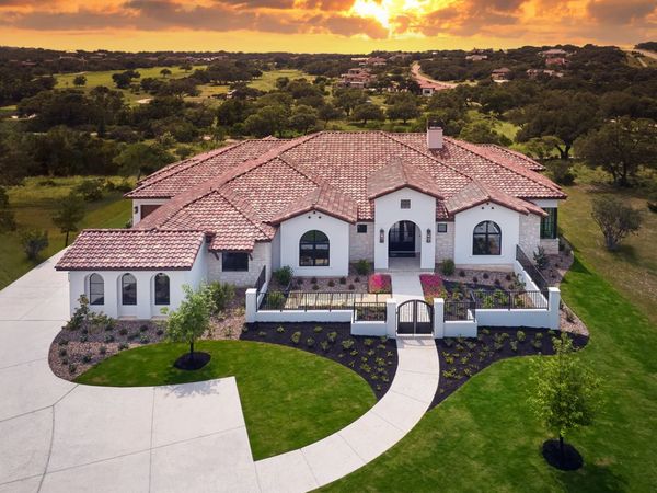 3728 Clubs Dr, Boerne, TX 78006