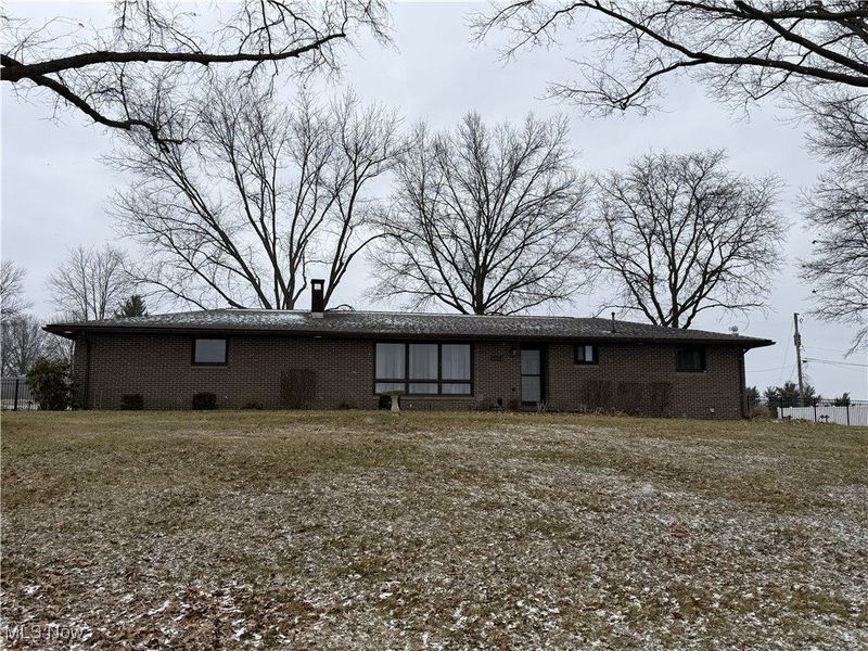 3222 Circleview Drive NW, Dover, OH 44622 Photo 1