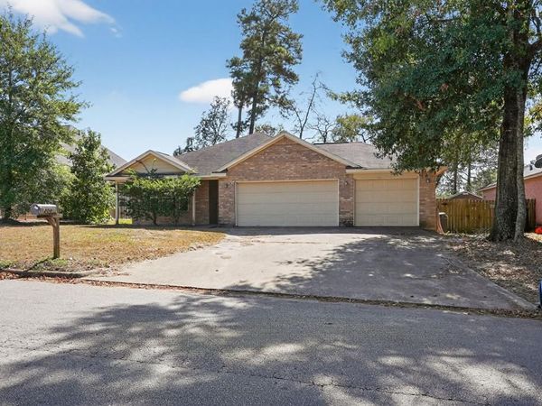 12040 Maverick Drive , Willis, TX 77378