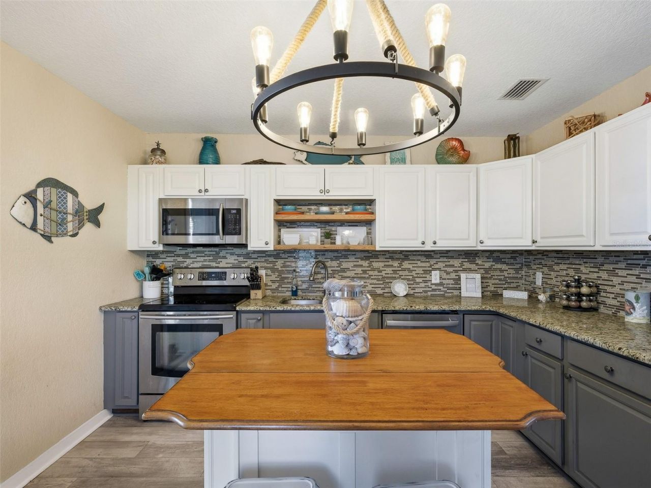 1711 Magnolia Street, New Smyrna Beach, FL 32168 Photo