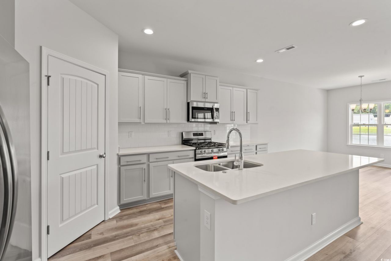 1269 Cypress Shoal Dr. Photo 3