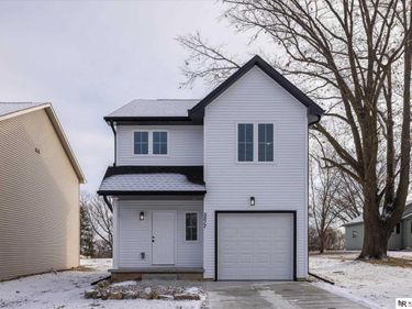 5517 N 52 Street, Omaha, NE 68104