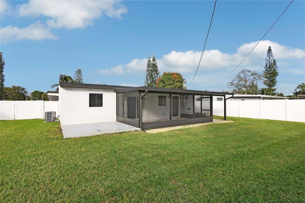 6374 SW 2nd St, Margate, FL 33068 Photo