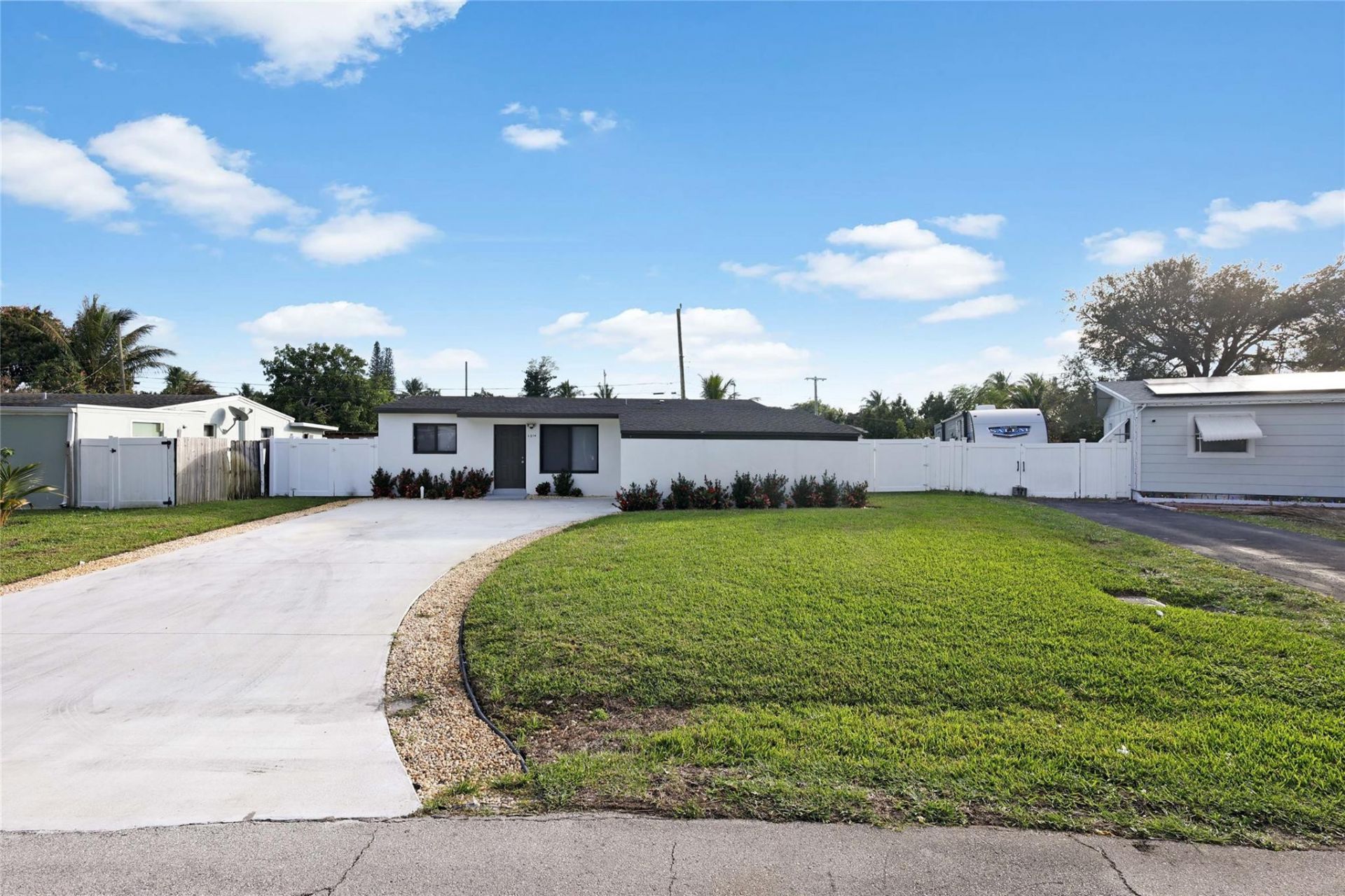 6374 SW 2nd Street, Margate, FL 33068 Photo