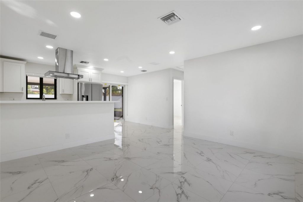 6374 SW 2nd St, Margate, FL 33068 Photo