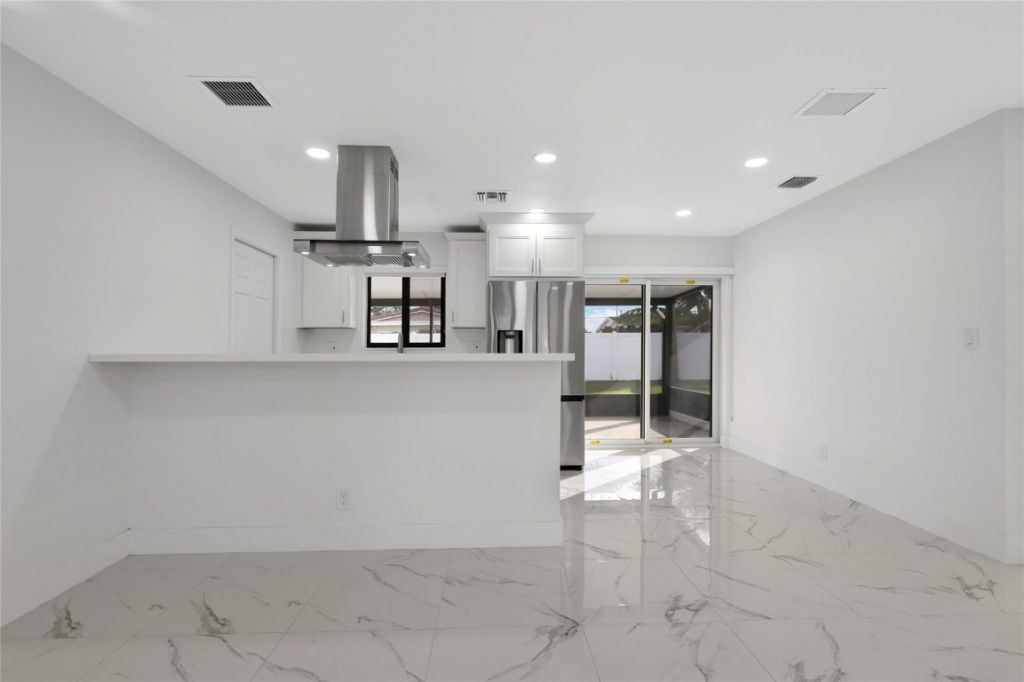 6374 SW 2nd St, Margate, FL 33068 Photo