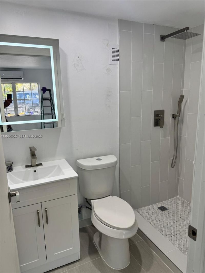 6920 SW 82nd Ct, Unit 2, Miami, FL 33143 Photo