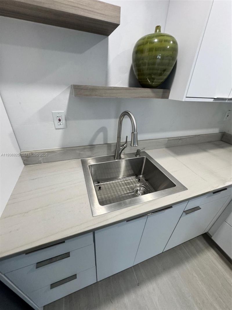 6920 SW 82nd Ct, Unit 2, Miami, FL 33143 Photo