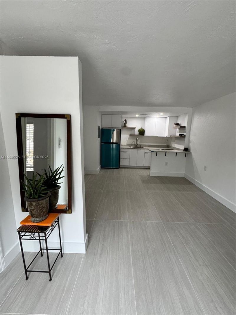 6920 SW 82nd Ct, Unit 2, Miami, FL 33143 Photo