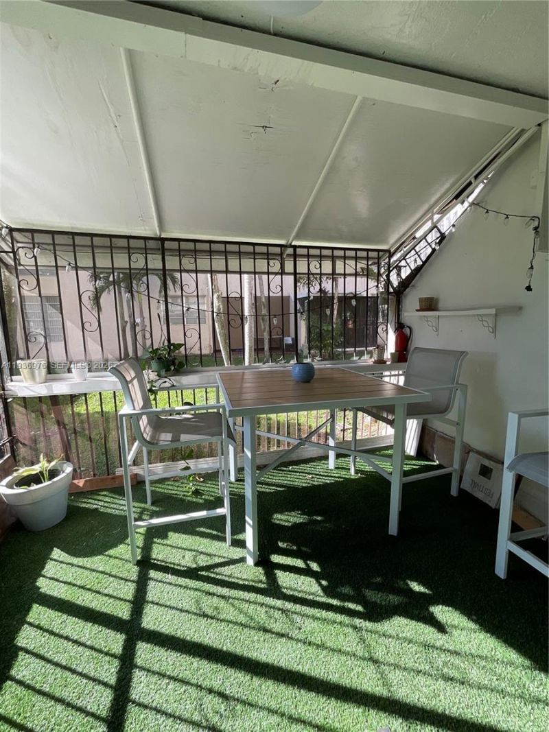 820 NW 87th Ave, Unit 114, Miami, FL 33172 Photo