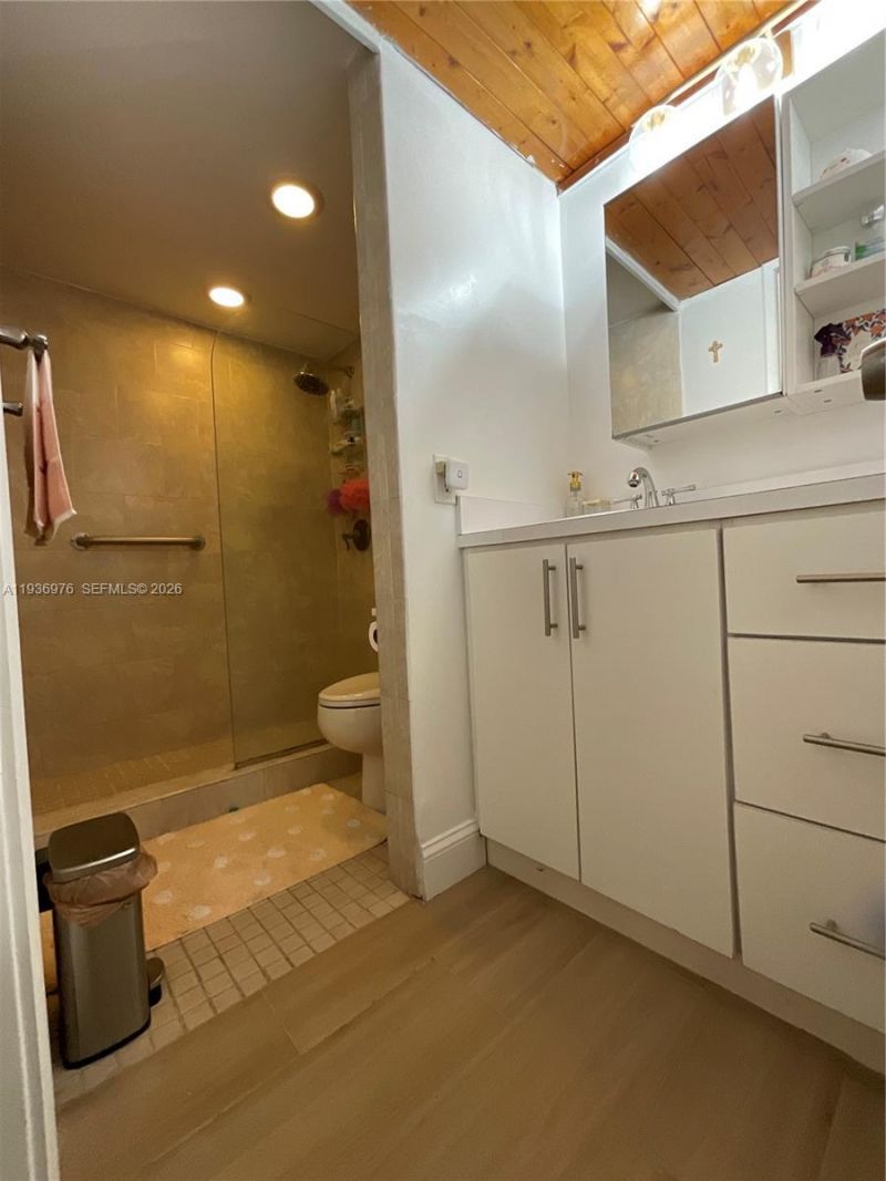 820 NW 87th Ave, Unit 114, Miami, FL 33172 Photo