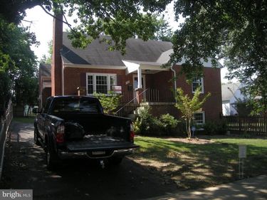 1320 B ROWE STREET, FREDERICKSBURG, VA 22401