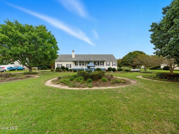 102 Wade Avenue, Knotts Island, NC 27950