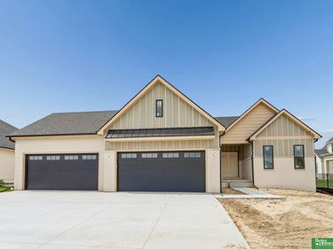 3308 S 206th Street, Elkhorn, NE 68022