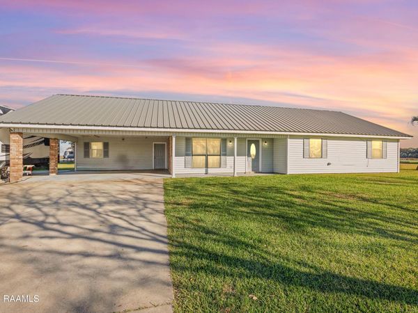 4503 Labiche Road, New Iberia, LA 70560
