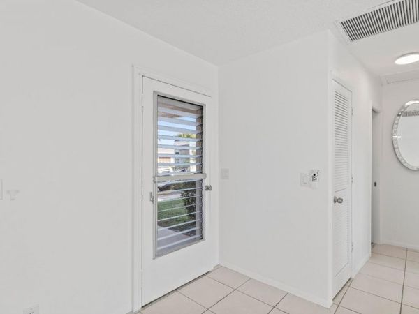 2727 Dudley Drive W, Unit G, West Palm Beach, FL 33415