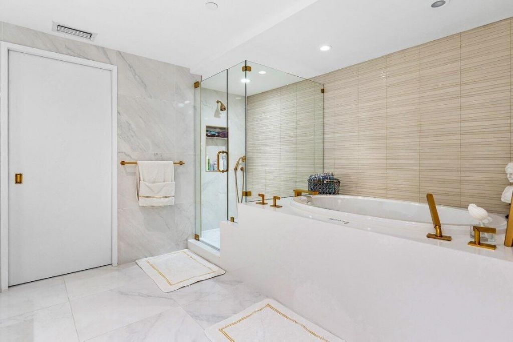 1500 S Ocean Boulevard, Unit 303/304, Boca Raton, FL 33432 Photo