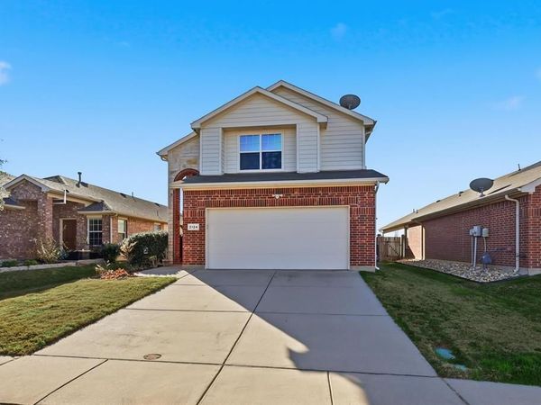 2124 Sweetwood Drive, Fort Worth, TX 76131