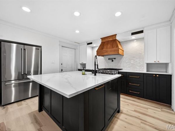 11660 Mark Twain Lane, Bridgeton, MO 63044