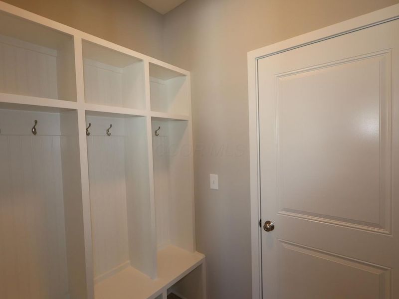 1435 Speedliner Drive, Plain City, OH 43064 Photo 9