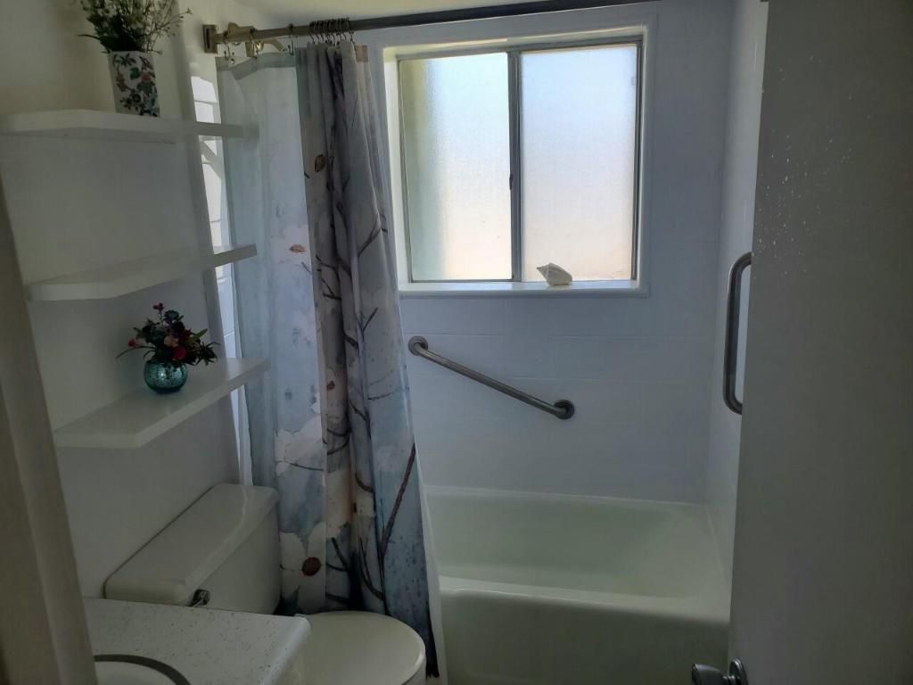 3160 Lake Osborne Drive, Unit 201, Lake Worth Beach, FL 33461 Photo