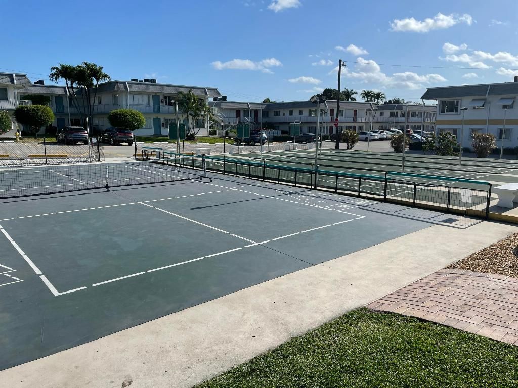 3160 Lake Osborne Drive, Unit 201, Lake Worth Beach, FL 33461 Photo