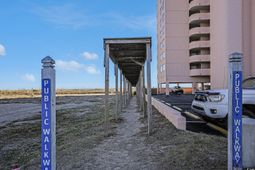 405 15th Ave. S photo 4