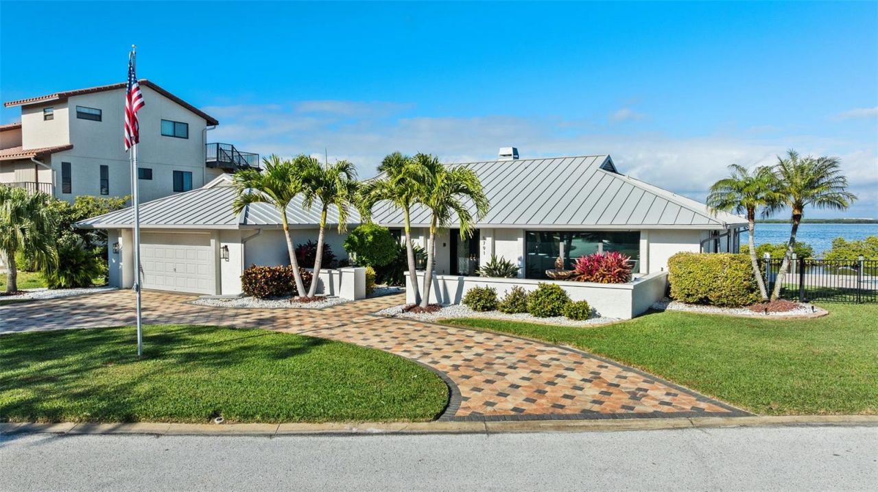 5791 Westshore Drive, New Port Richey, FL 34652 Photo