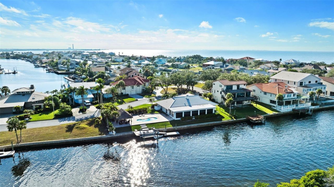 5791 Westshore Drive, New Port Richey, FL 34652 Photo