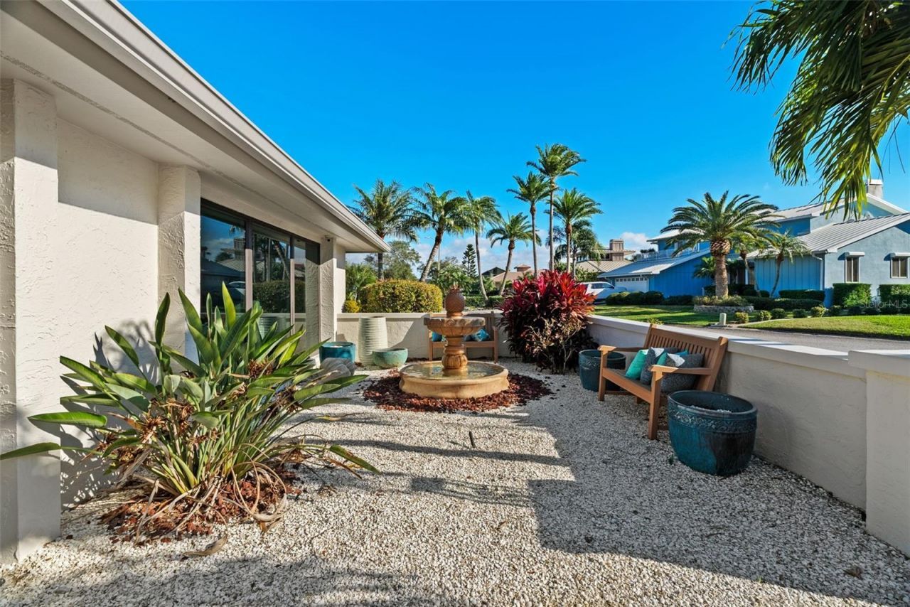 5791 Westshore Drive, New Port Richey, FL 34652 Photo