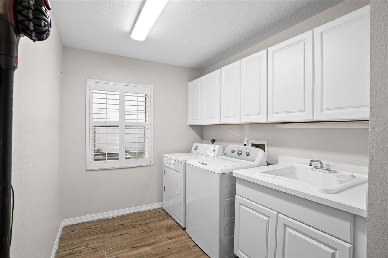 5791 Westshore Drive, New Port Richey, FL 34652 Photo